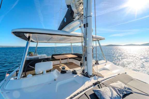 Image of BLACK CAVIAR yacht #19