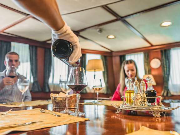 Image of Seagull II yacht #13