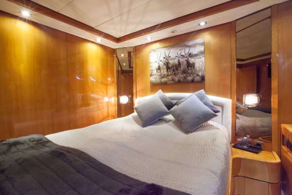 Image of SOLAL yacht #17