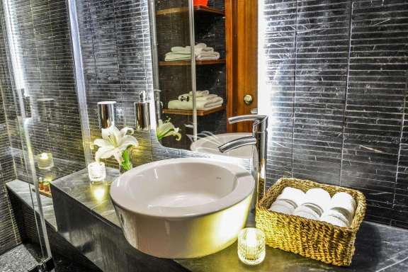 Image of Papa Joe yacht #9