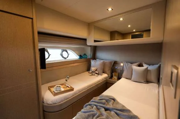 Twin Cabin (1)