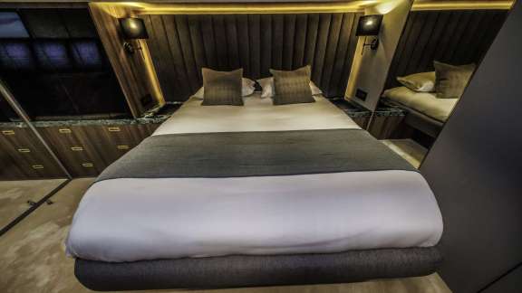 Image of OVER THE MOON yacht #10