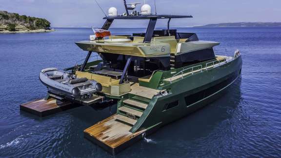 Image of OVER THE MOON yacht #5