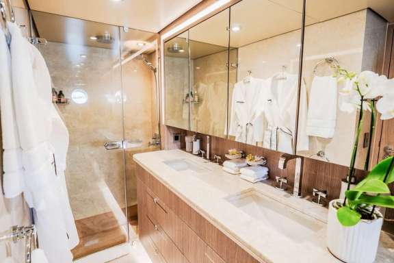 Image of DREAM yacht #15