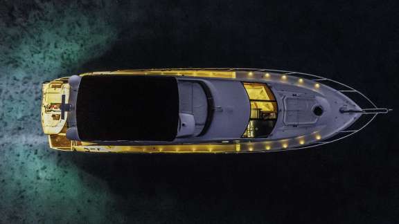 Image of 2 DRUNK yacht #18