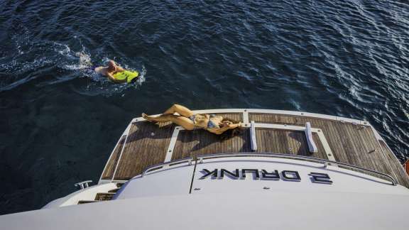 Image of 2 DRUNK yacht #5