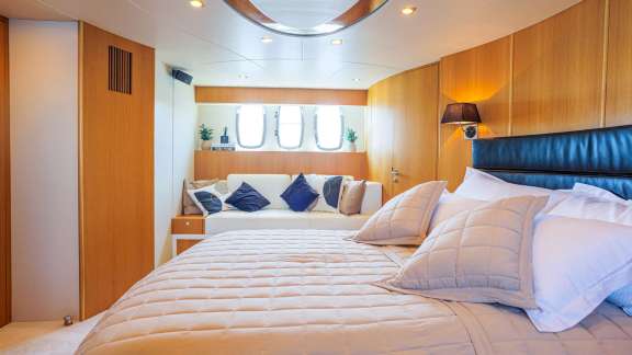 Image of JOLIDOR yacht #15