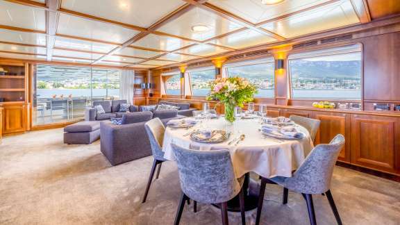 Image of KLOBUK yacht #11