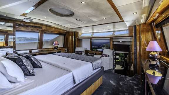 Image of ARAGO yacht #15