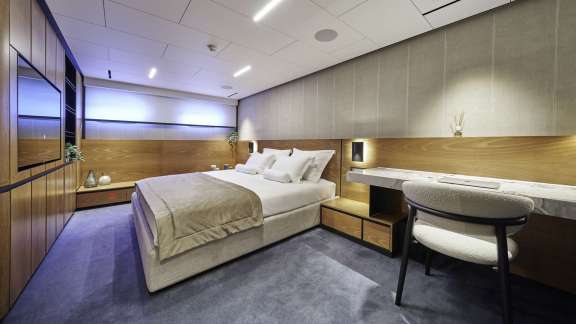 Image of MARALLURE yacht #18