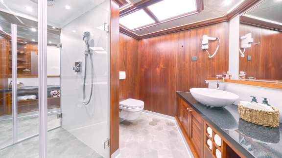 Image of LADY GITA yacht #13