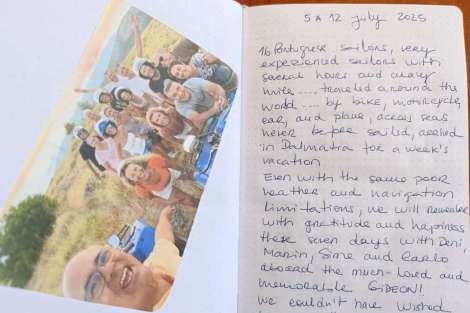 Review img # 3 of the yacht Gideon