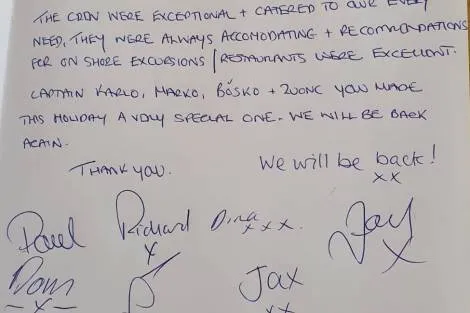 Review img # 1 of the yacht Perla