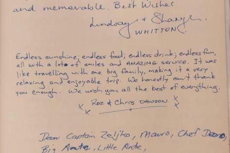 Review img # 11 of the yacht Phoenix Bronze