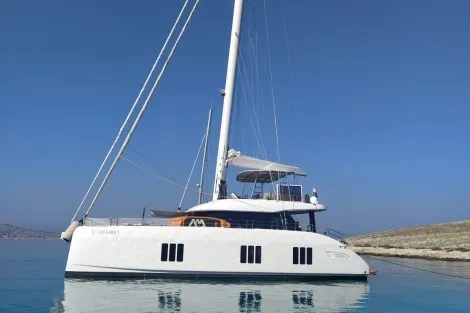 Review img # 1 of the yacht SOLITAIRE