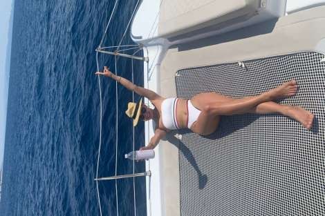 Review img # 3 of the yacht SOLITAIRE