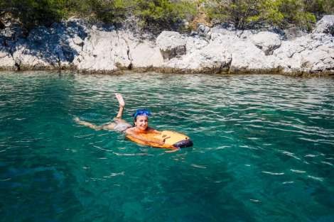 Review img # 12 of the yacht SOLITAIRE